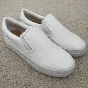 JustFab Slip on sneakers